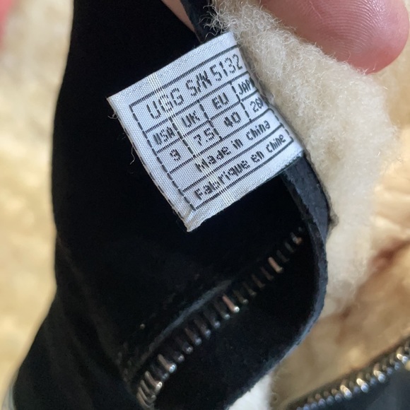 UGG boots - Picture 9 of 13